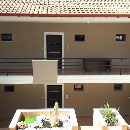 Danis Apartment Nea Vrasna