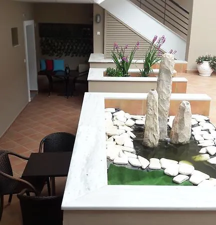 Apartment Danis *